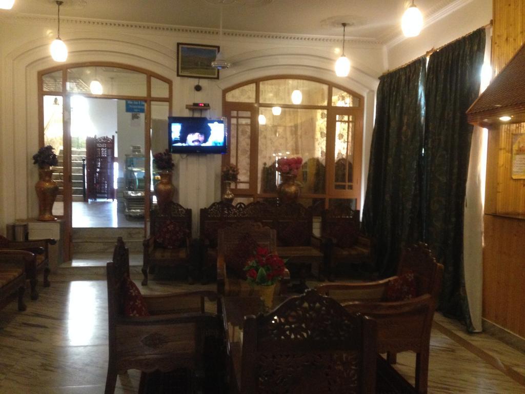 Hotel Akbar Inn Srīnagar المظهر الخارجي الصورة